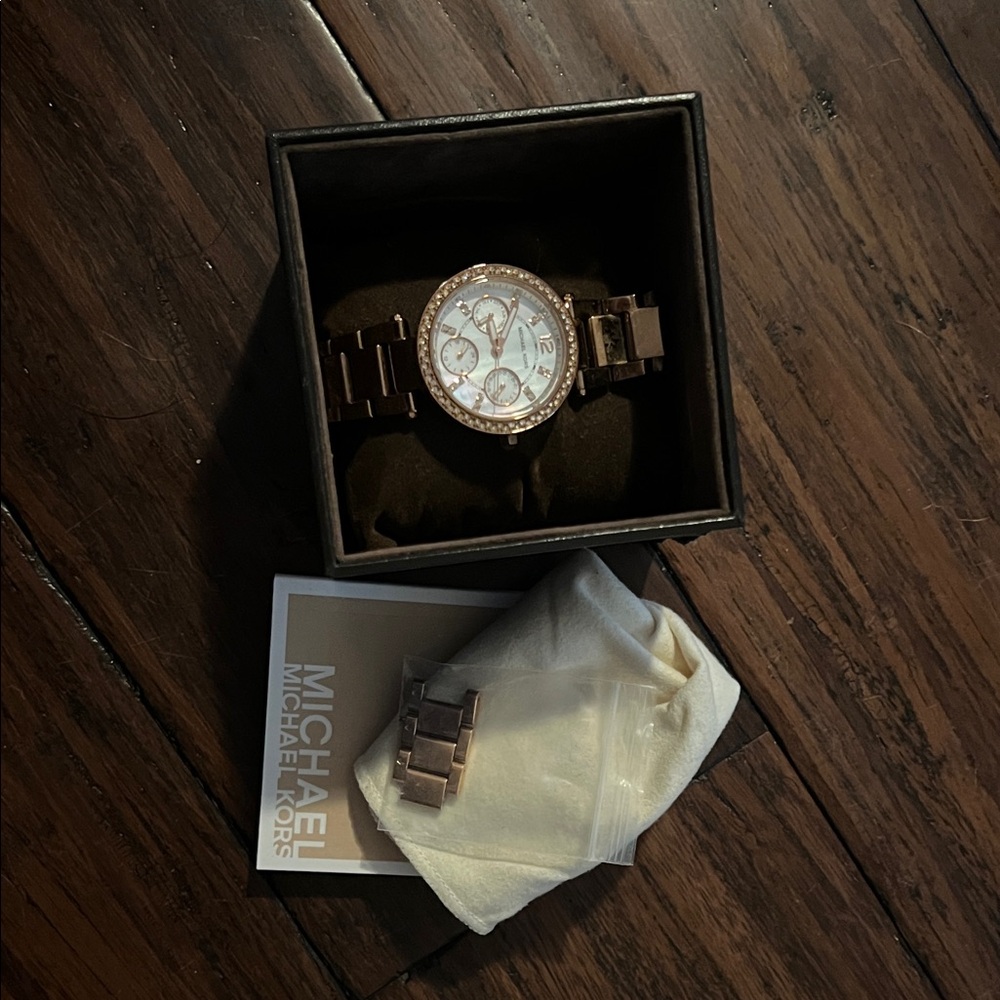 Michael Kors Women’s Rose Gold Watch